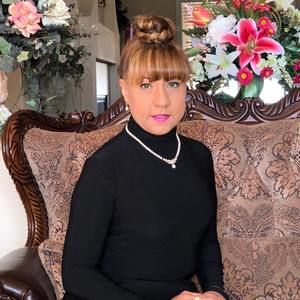 Meet your Posher, Rocio